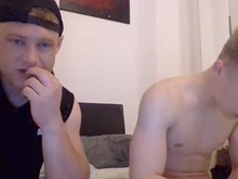 Mirar twinkymuscle's Cam Show @ Chaturbate 22/05/2017